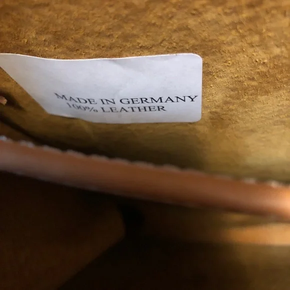 NWOT Rare BREE satchel in natural leather with lock and key - Picture 3 of 10